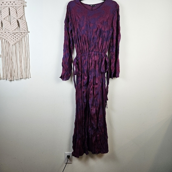ZARA  Purple Wrinkled Jacquard Maxi Dress Size Small - Picture 8 of 15